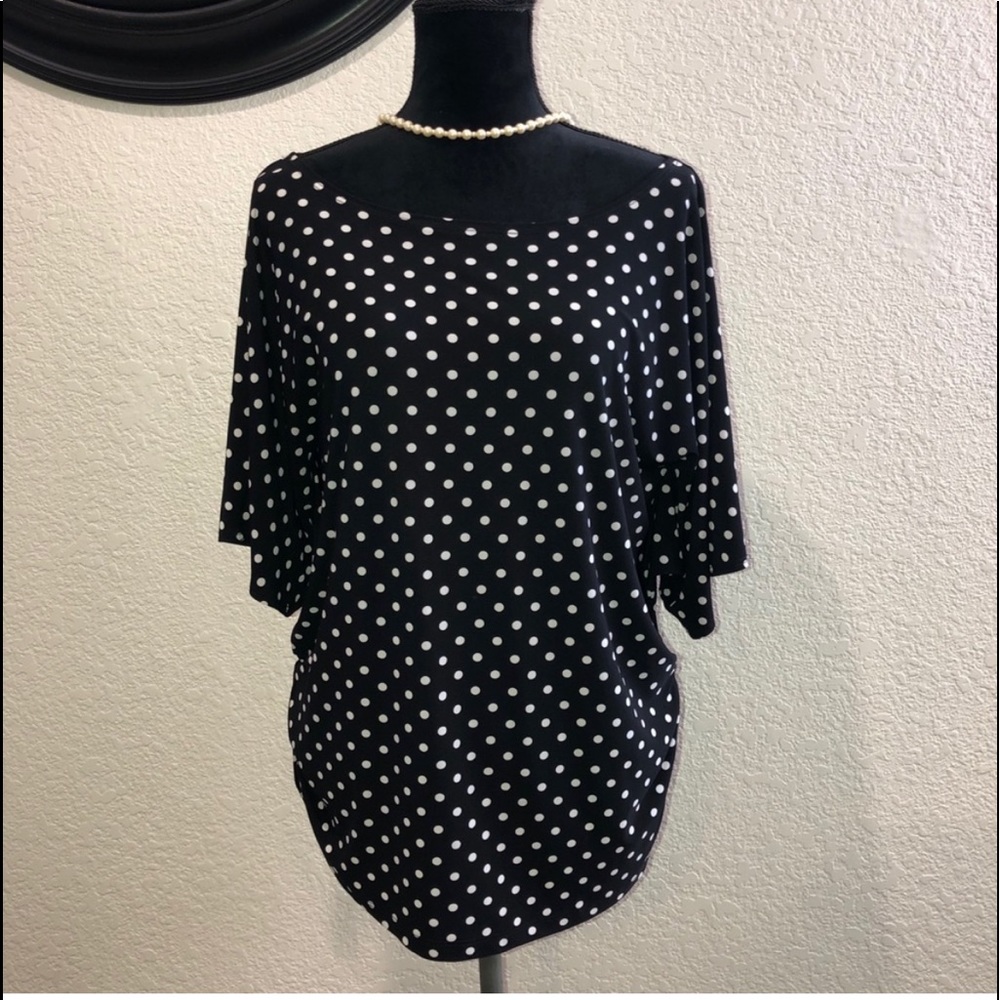 Short sleeve polka dot blouse